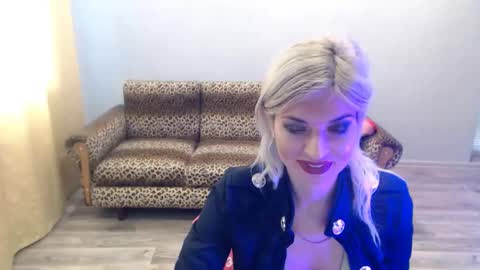 sexybeatriice online show from November 9, 7:56 am