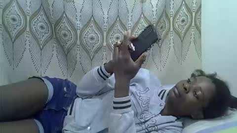 Snapshot of sexyboobies22 chatting on October 21, 6:18 am sexyboobies22 online show from October 21, 6:18 am