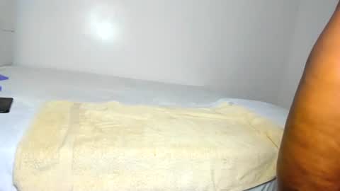 sexybootydoll online show from June 18, 3:50 pm