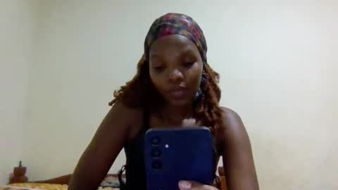 Essy online show from October 30, 9:48 pm