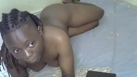 Snapshot of sexybutty1 chatting on October 24, 9:54 am sexybutty1 online show from October 24, 9:54 am