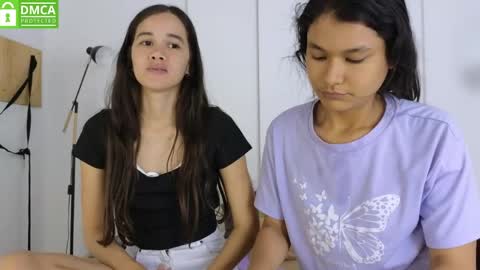 chanell and yina online show from April 30, 5:40 pm