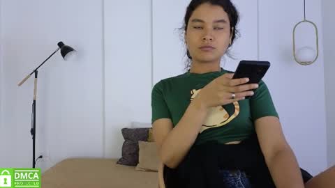 chanell and yina online show from June 27, 1:39 pm