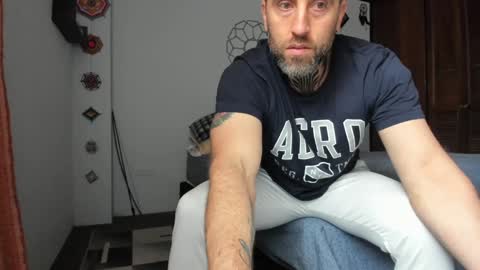 Antonioylola online show from January 3, 3:33 pm