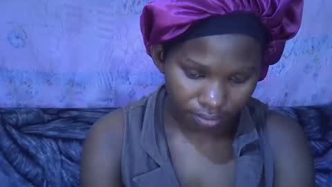 Snapshot of sexydoll002 chatting on October 21, 5:12 am sexydoll002 online show from October 21, 5:12 am