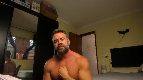 chris online show from August 7, 4:27 pm