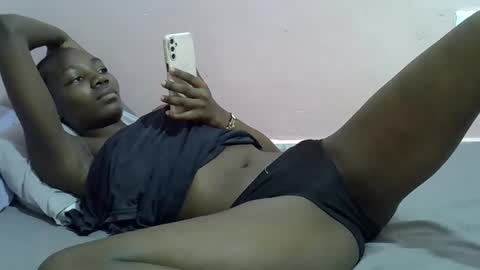 sexyghurl12 online show from March 15, 5:01 am