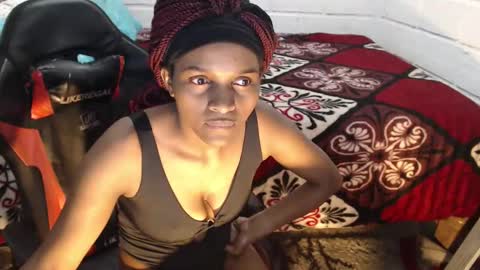 sexyjustin202 online show from May 25, 3:23 am