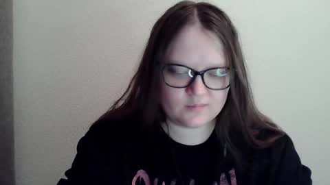 Snapshot of sexykitty_2 chatting on February 13, 10:43 pm Kate online show from February 13, 10:43 pm