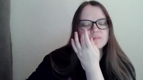 Snapshot of sexykitty_2 chatting on February 12, 9:10 am Kate online show from February 12, 9:10 am