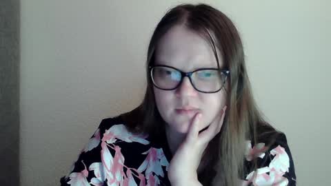 Snapshot of sexykitty_2 chatting on January 11, 1:06 am Kate online show from January 11, 1:06 am