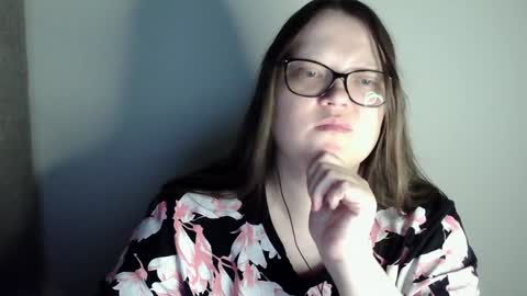 Snapshot of sexykitty_2 chatting on January 13, 5:12 pm Kate online show from January 13, 5:12 pm