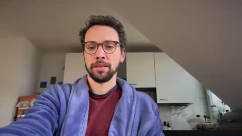 Leo online show from October 21, 10:31 am