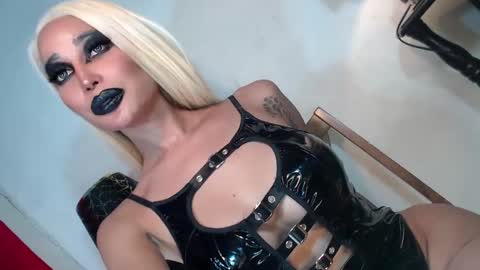 Queen Sofia online show from March 12, 4:51 am