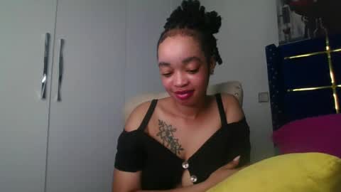 mel online show from April 22, 2:52 am
