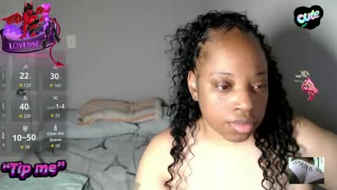 SexyMona online show from November 23, 10:30 pm