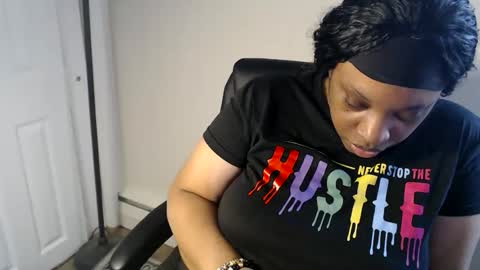 SexyMona online show from April 24, 3:58 pm