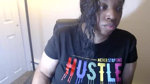 SexyMona online show from April 29, 8:19 am