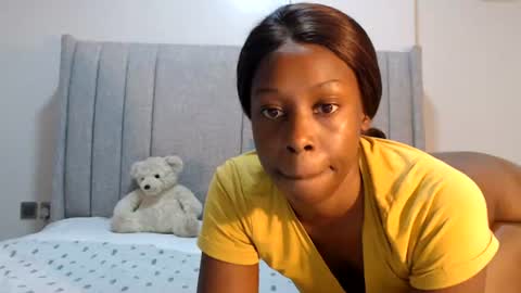 sexymonalisa1 online show from July 4, 6:06 am