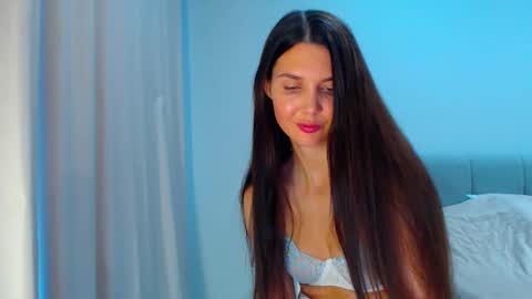 Snapshot of sexymymeow chatting on January 5, 5:30 am SexyMyMeow online show from January 5, 5:30 am