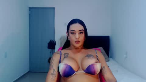 Natalia Duran online show from March 9, 1:04 am