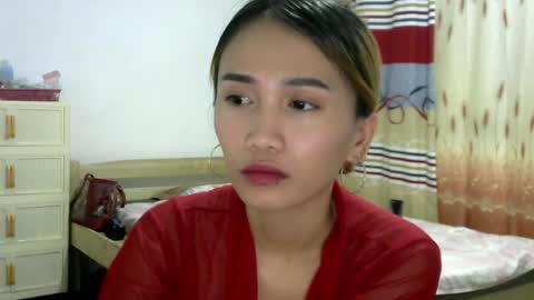 vien online show from June 23, 5:41 pm