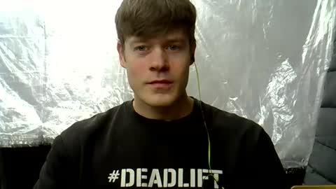 Snapshot of sexypornhot chatting on December 9, 6:34 am Erikson online show from December 9, 6:34 am