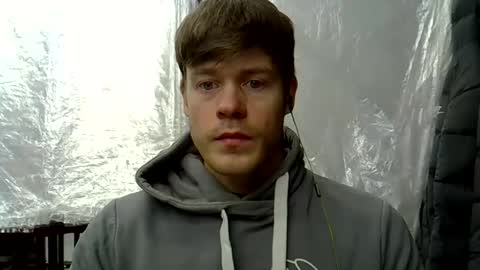 Snapshot of sexypornhot chatting on December 6, 6:09 am Erikson online show from December 6, 6:09 am