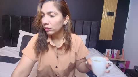 R A C H E L online show from October 4, 12:03 pm