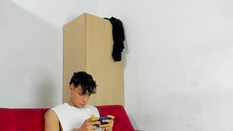 MATIAS-18   THIAHO -18  MAX-19  NICOKALY-19  CAIN-19   MOD ESTEBAN online show from June 24, 7:32 pm