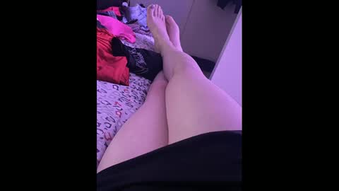 Sexy Sissy-Bitch online show from December 14, 11:45 pm