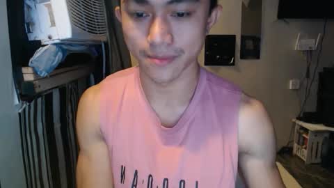 sexystrongcum online show from April 25, 12:07 pm