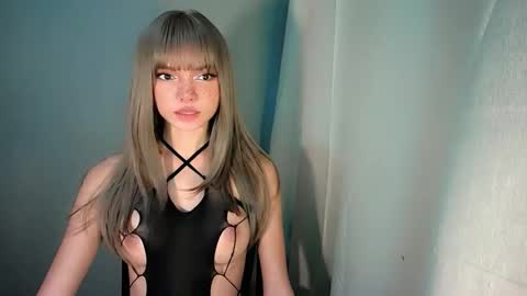 sexytight_tanya online show from February 8, 2:04 am