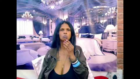 sexyva4u2luv online show from June 24, 5:47 am
