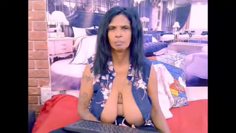 sexyva4u2luv online show from May 7, 6:58 pm