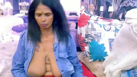 sexyva4u2luv online show from June 18, 9:14 am