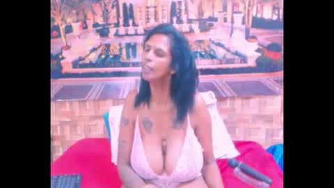 sexyva4u2luv online show from October 14, 7:06 pm