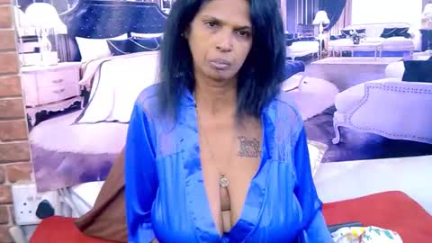 sexyva4u2luv online show from August 10, 5:56 am