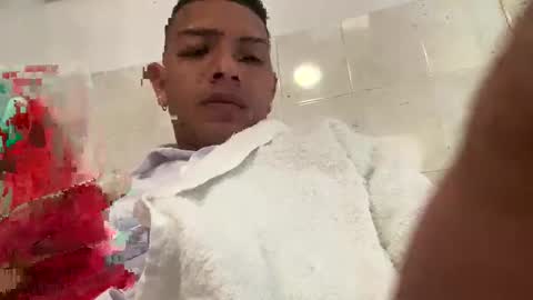 sexywhite_col online show from November 3, 5:58 pm