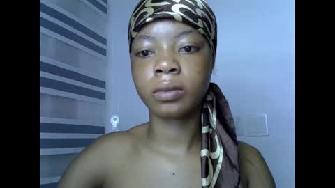 sexyxpeach online show from December 1, 6:39 pm