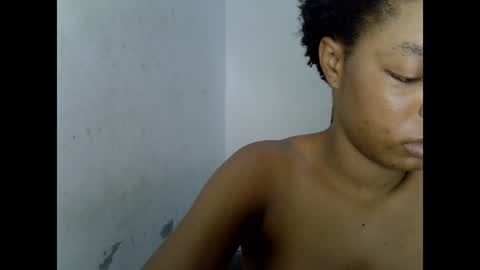 sexyxpeach online show from June 23, 11:33 pm