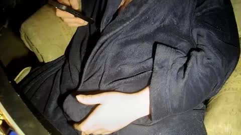 no face online show from March 8, 9:02 am