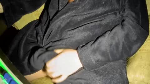 no face online show from April 3, 5:25 am