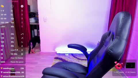  SHARON HILLS  online show from January 2, 3:29 pm