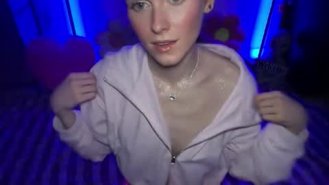 shadebabe online show from April 30, 8:52 am