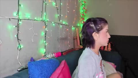 Snapshot of shadia_squirt chatting on October 5, 4:32 am shadia online show from October 5, 4:32 am