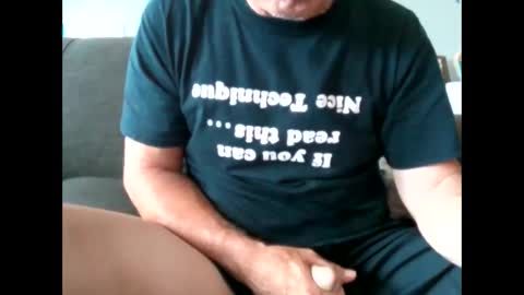 shakeyman889 online show from May 28, 5:33 pm