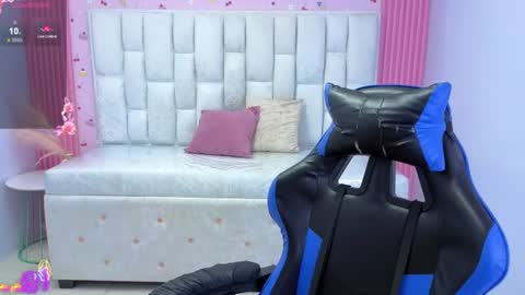 Shalon  online show from July 3, 1:27 pm
