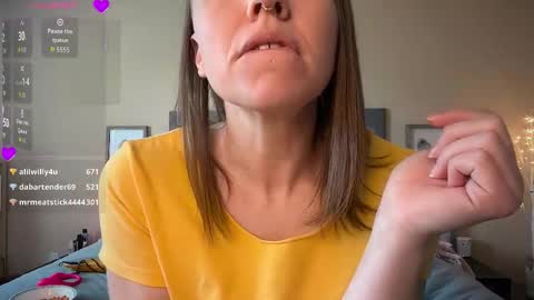 Shalynn online show from March 9, 4:55 pm