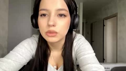 Viola online show from November 12, 9:00 am